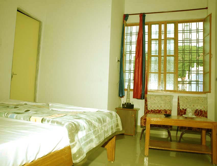 Economy Rooms